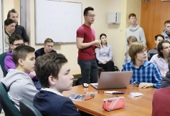 Студенты Массачусетского технологического института (MIT) провели практику в специализированном учебно-научном центре (СУНЦ) УрФУ в Екатеринбурге
